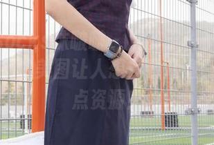 BoBoSocks袜啵啵 – 沉醉于稚予的深蓝丝，迷蒙的美图让人想多看几遍，快给我点资源！