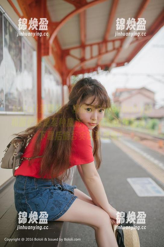 BoLoli菠萝社-柳侑绮Sevenbaby BoLoli菠萝社 - 柳侑绮Sevenbaby的和服俨然是某种魔法,收藏她的作品集,下载后能否实现梦想呢?