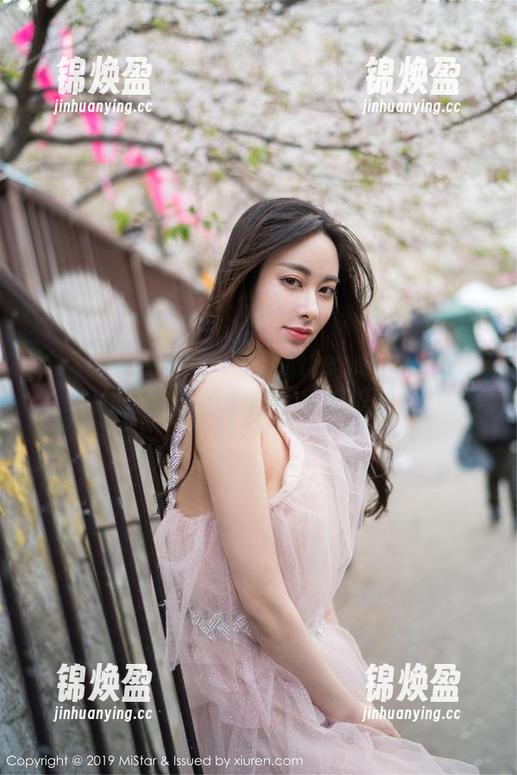 MiStar魅妍社-赵欢颜Jessica MiStar魅妍社 - 赵欢颜Jessica:今天办公室不拍工作,只想美图!