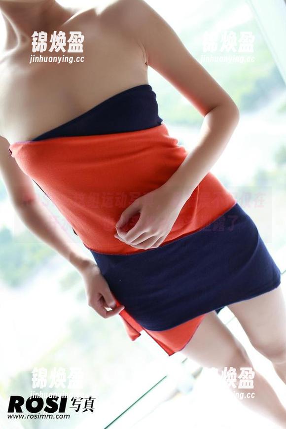 ROSI-杨晨晨 ROSI - 这组运动写真,杨晨晨不仅仅在汗水中,也似乎把资源都泄露了