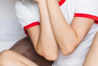 TouTiao头条女神 – 小小鱼镂空在线，高清美图，让人忍不住想停留！