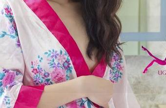 UGirls尤果网 – 教室被张芷昕重新定义，以这些资源出现在眼前，确实让人不太淡定。