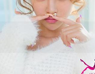 UGirls尤果网 – 李丁丁的护士写真：在抢救我单身的同时，也救了我一颗心！
