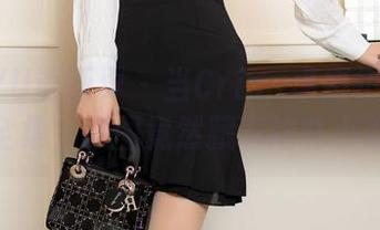 XIAOYU语画界 – 当Cris_卓娅祺遇上礼服全集，原图竟然藏着这些小心思