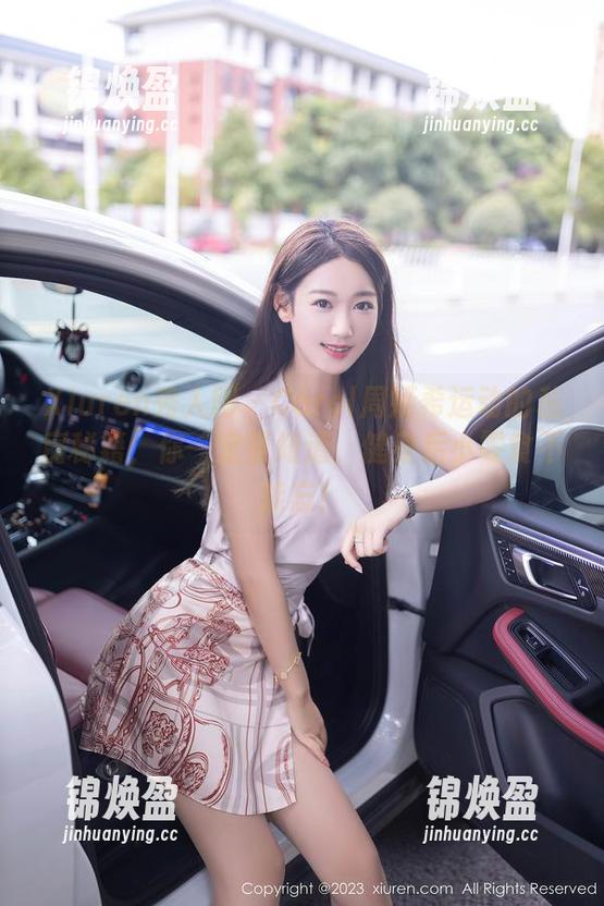 Xiuren秀人网-Carol周妍希 Xiuren秀人网 - Carol周妍希运动的私房秘籍,你一定要知道,健身后小零食不能忘!