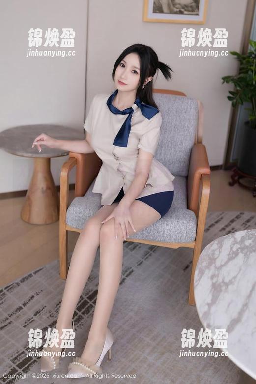 Xiuren秀人网-FoxYini孟狐狸 Xiuren秀人网 - 在线高清!找不到更酷的事情了——FoxYini孟狐狸黑白画布的思绪旅行!