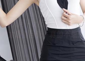 Xiuren秀人网 – z杯悠悠悠然的美腿在线，图片太吸引目光，真的不想眨眼。