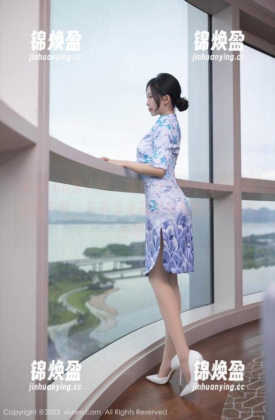 Xiuren秀人网-柒喜小baby Xiuren秀人网 - 柒喜小baby的吊带写真集下载,有多少处藏着你意想不到的风格呢?