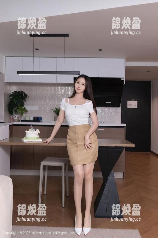 Xiuren秀人网-桃色奶酪 Xiuren秀人网 - 夏日和桃色奶酪-美图精选,散步时的任性想象