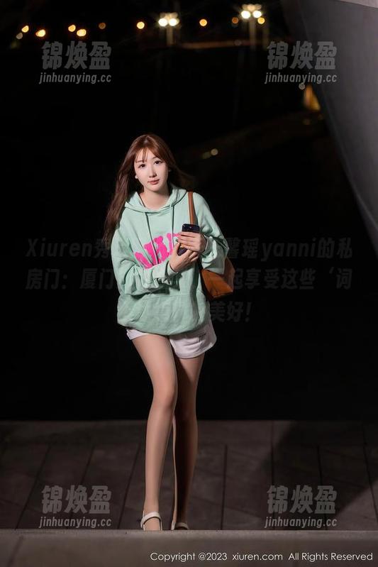 Xiuren秀人网 - 打开王馨瑶yanni的私房门：厦门旅拍合集，一起享受这些‘词不达意’的美好！