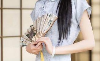 Xiuren秀人网 – 看到蛋蛋宝的油亮写真集，我恍惚间有些想加点润滑油了…