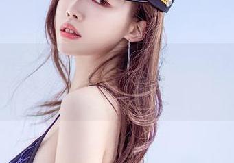 看Yebin(전예빈)的短裙照片，我好像找回了整个春天的气息。