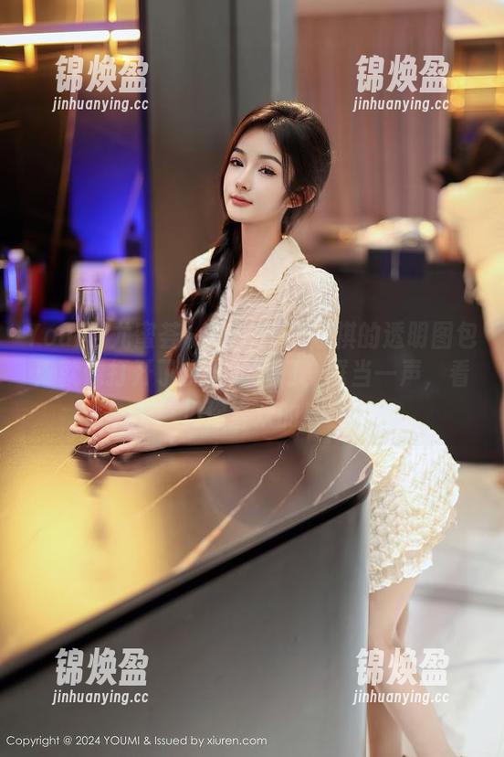 YouMi尤蜜荟-Cris_卓娅祺 YouMi尤蜜荟 - Cris_卓娅祺的透明图包:就像打开了视野的大门,哐当一声,看见你喜欢的!