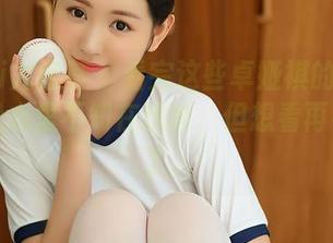 YouMi尤蜜荟 – 看完这些卓娅祺的妹妹写真，我心里不知在想啥，但想看再看就是了。