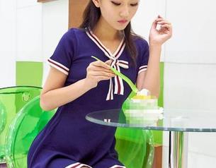 aiss – 欣杨的旅拍合集：原图见证了她从妆容到路边风景的蜕变！