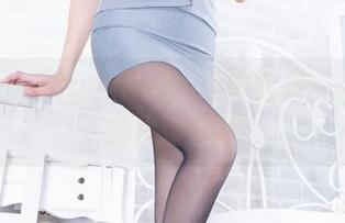beautyleg – Neko泳池合集：柔光下的水波涟漪