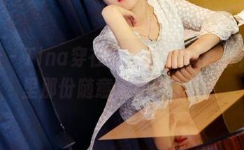 pans – Tina穿在身上的泳衣全套？图片里那份随意太抓眼了啊！