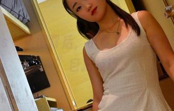 pans – 美图背后，小青其实在默默“拼”自拍技巧