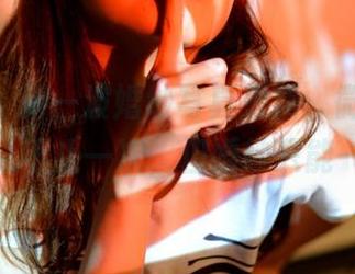 pans – 新一波婚纱写真更新，微妮坚信：“婚礼不止一次，但婚纱只能一次？”