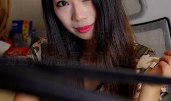 pans – 图集分享：禾禾与她泳装的亲密对话，听金属与海浪的合奏。