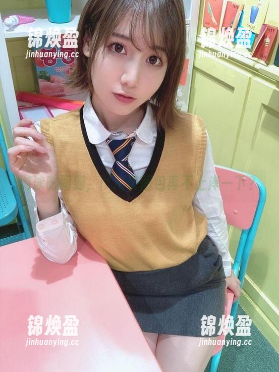 けん研 游泳时间到,けん研图包再不上岸一下?