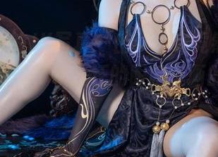 七月喵子的JK写真一出，妆容竟然成了话题，真想说，水汪汪的眼睛里画的到底是什么？
