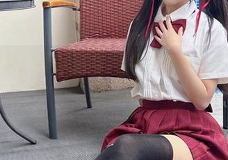 一组图集：不呆猫与网袜的微妙关系，越看越着迷