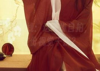 丽柜 – 桃子在线：这一堆自拍，谁会抗拒这份视觉干扰？