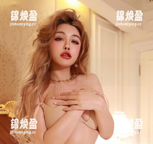 于芷晴 微密圈 - 定制睡衣:你见过的最会穿的于芷晴,没有之一。