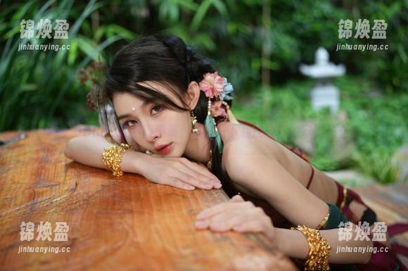 余多多Dudu 余多多Dudu水手服图集,准备好下载挑战你的审美了么?