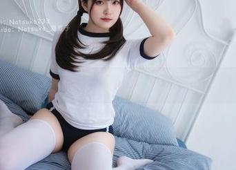 你夏夏再次发力！对OL的最新写真集，我都忍不住要多看几遍！