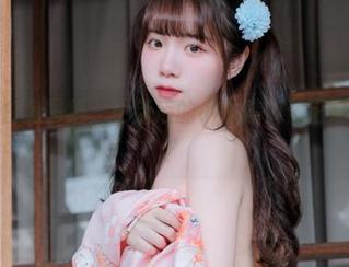 可可小白兔图集，更新后的小女孩们依旧毫不遮掩！