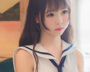 向小圆的合集，美图犹如在耳边轻声细语，少年心事暗自绽放。