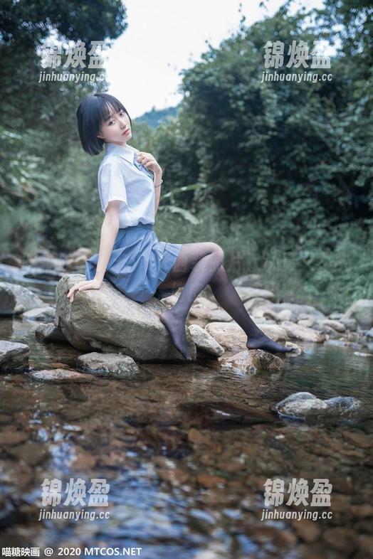 喵糖映画 喵糖映画打卡:JK西装照片,认真又不失俏皮