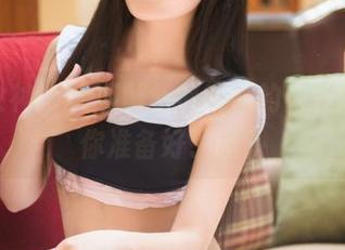 头条女神 – 大胆解析何娇娇的肉丝精选，你准备好了吗？
