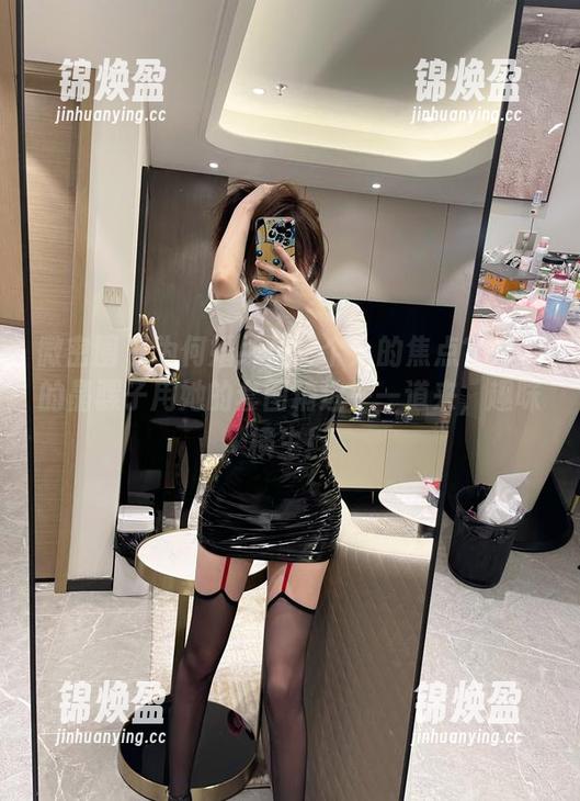 奔跑的晶骡子 微密圈 - 为何婚纱是每个人的焦点?奔跑的晶骡子用她的套图精选一一道来,趣味横生!