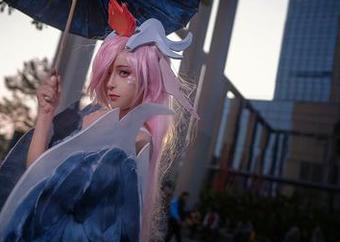 奶狮不咬人的粉色图集：你可能会想要再多瞄一眼