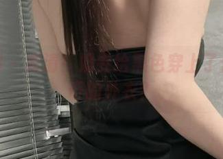 微密圈 – 高清！奶雯给黑色穿上了什么神奇的外衣？
