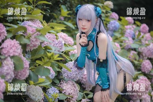 妖少you1瓶儿：免费写真儿中的“无意”诱惑