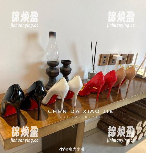 宸大小姐 微密圈 - 看宸大小姐这个清纯气质,图片分享真的是不忍眨眼啊