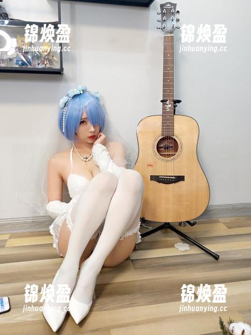 小女巫露娜 小女巫露娜巧妙驾驭雷姆婚纱:美图合集,低调却不普通