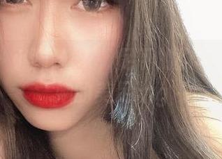 微密圈 – 小猫咪ck，足下的韵味——观赏她的美足ing