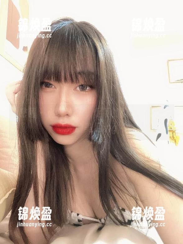 小猫咪ck 微密圈 - 小猫咪ck,足下的韵味——观赏她的美足ing