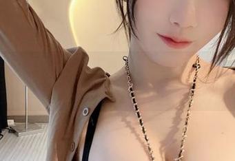 微密圈 – 写真时光，小玉吃果冻带来的福利说不定会超乎想象