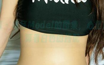 尤果网 – 葛征Model的图集，心里默默盘算着白色的搭配
