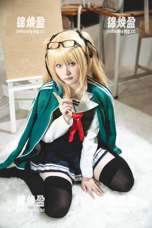 屿鱼yukako 光是看屿鱼yukako的白色图包,我就想,诺大一个世界,为何偏偏这颜色最简洁又最让人留恋呢?