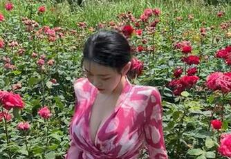 微密圈 – 左公子666，穿着高跟鞋的全套写真，果然风趣如他啊