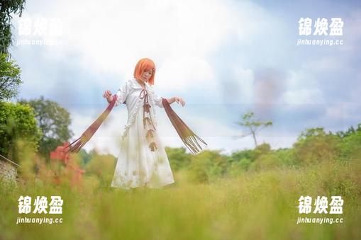抱走莫子 神社巫女也爱玩摄影!抱走莫子最新作品集发车中