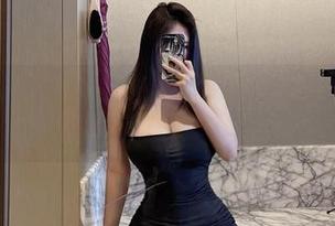 微密圈 – 免费欣赏是可馨吖的Q弹照片，不然你会不会后悔？