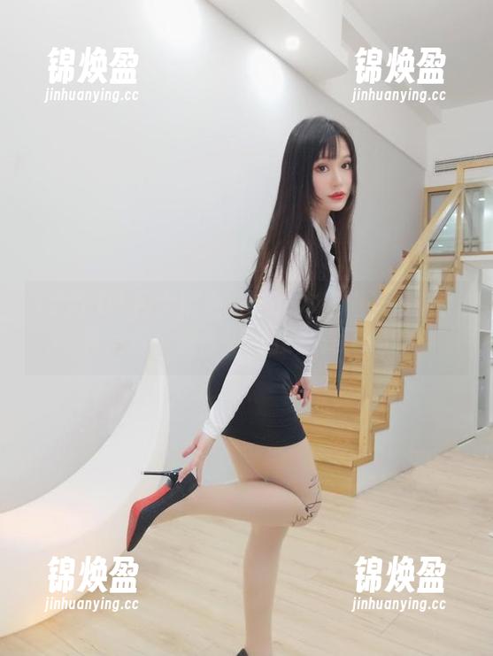 木之本果 12月-01月大精选:木之本果再次发威!真爱粉,准备好迎接惊喜了吗?